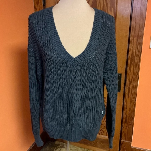 VS Pink V neck  Beachy Oversized Sweater - Picture 6 of 12